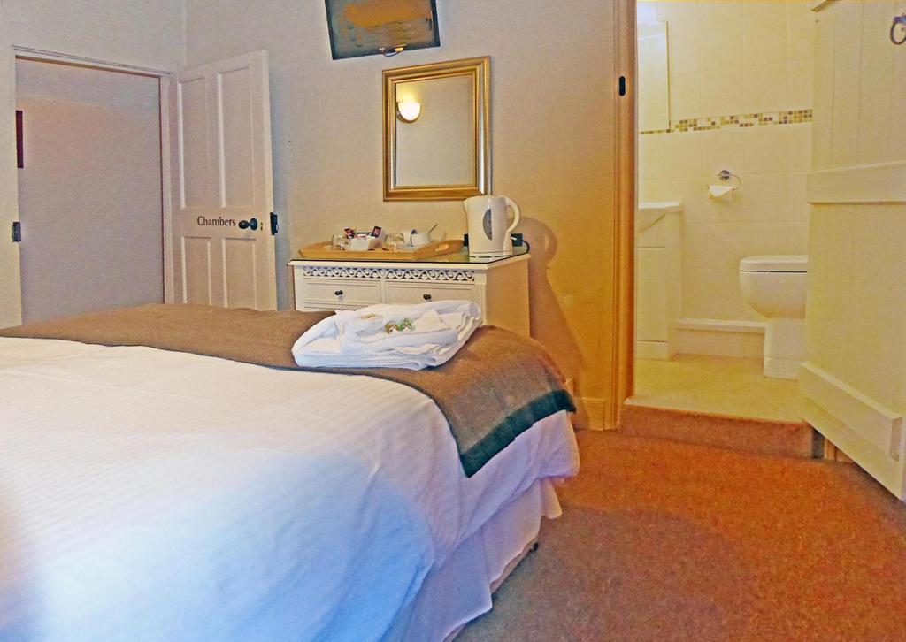Hotel Hambro Arms à Milton Abbas Chambre photo