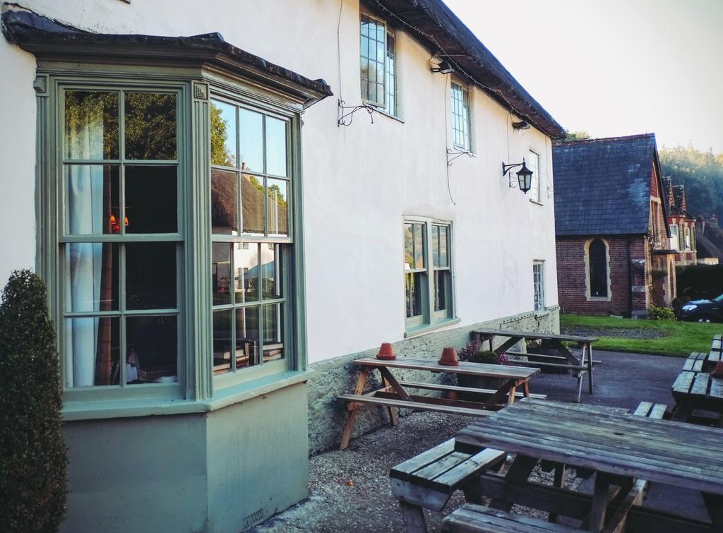 Hotel Hambro Arms à Milton Abbas Extérieur photo